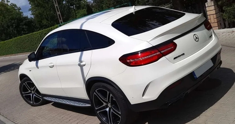 Mercedes-Benz GLE cena 229000 przebieg: 129000, rok produkcji 2016 z Gdynia małe 301